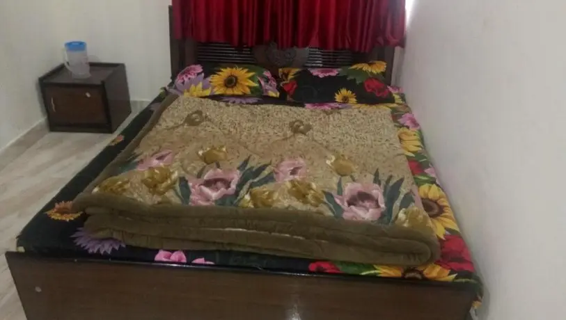 OYO 14575 Home Comfortable Peaceful 1BHK