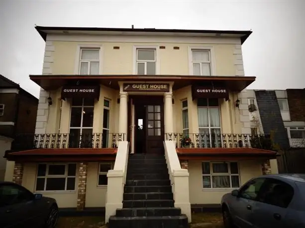 Ealing Guest House 