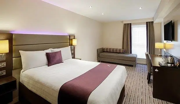 Premier Inn Milton Keynes Theatre District 