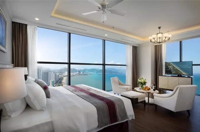 Vinpearl Condotel Beachfront Nha Trang 