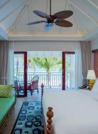 Saii Lagoon Maldives Curio Collection By Hilton