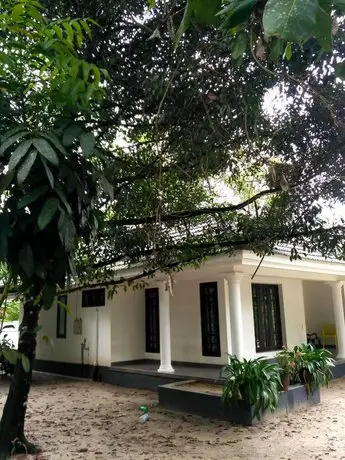 Diya's inn marari 