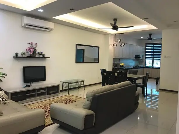 Sepang Saujana Klia Homestay