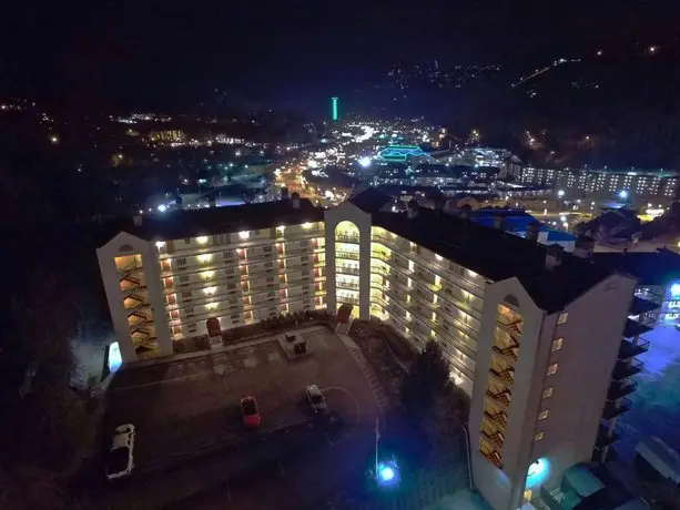 Gatlinburg Chateau Condo 304 