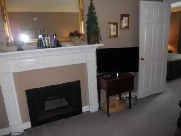 Gatlinburg Chateau Condo 304