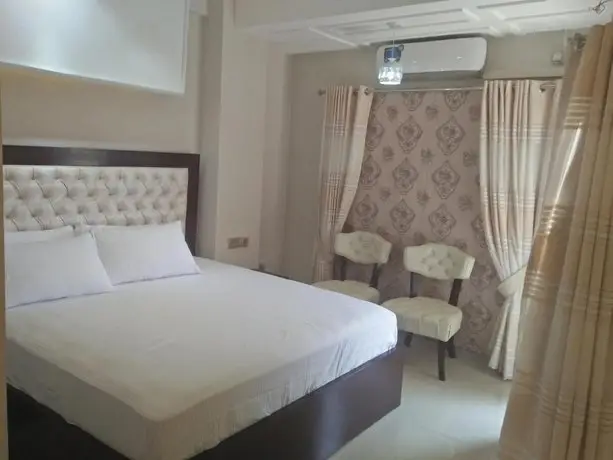 Single Bed Room Luxury Suite No 2