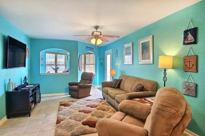 Pawsitively Perfect - 2 Br condo 