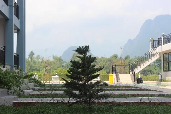 The Grand Riverside Hotel 2 Vangvieng