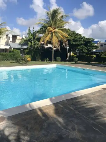 Studio in Grand Baie With Pool Access Furnished Terrace and Wifi - 100 m From the Beach