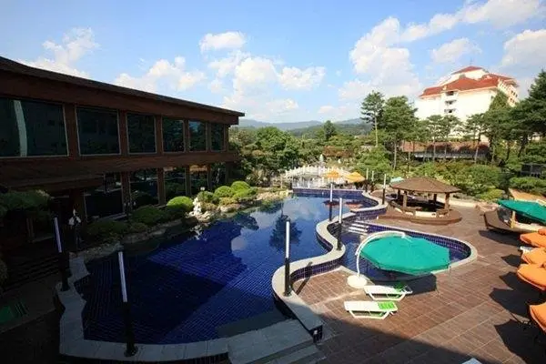 Chereville Spa Tourist Hotel