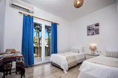 Irini Apartments and Studios 