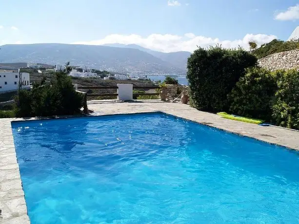 Cozy cottage with shared pool at Marchello Beach