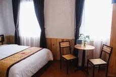 AROMA Ha Long Hostel 