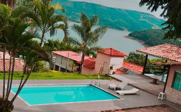 Vista do Lago - Casa para 16 pessoas com 4 quartos