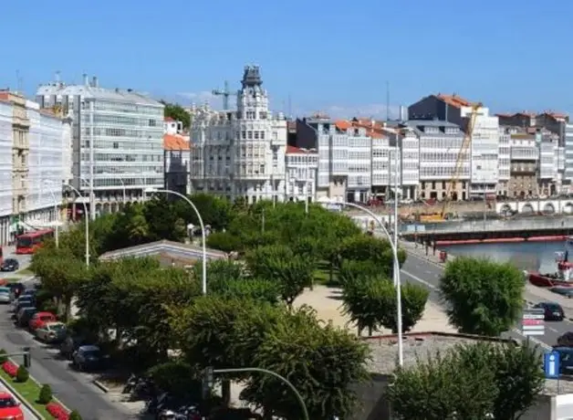 A Coruna 102597 3 Bedroom Apartment By Mo Rentals 