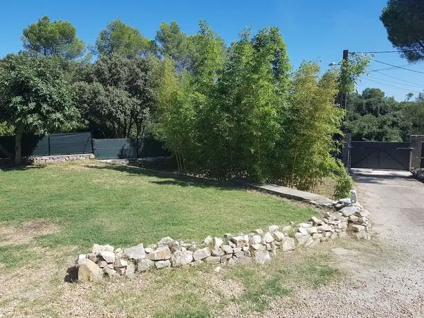 Appartement a Nimes en pleine nature avec Piscine 