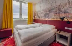 7 Days Premium Hotel Berlin-Schonefeld 