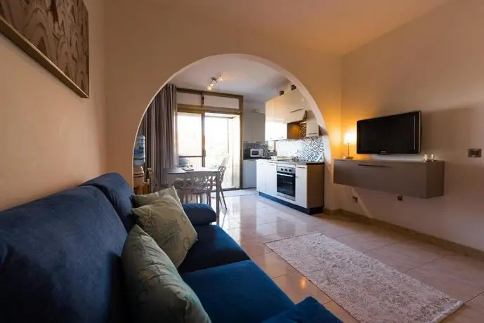 Mellieha Bay - Lovely 2 Bedroom Apartment Minutes from the Beach
