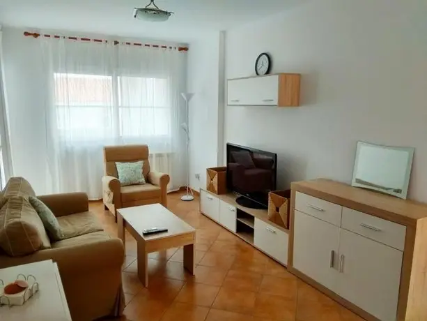 Islantilla-Apartamento con piscina y garaje en primera linea de playa