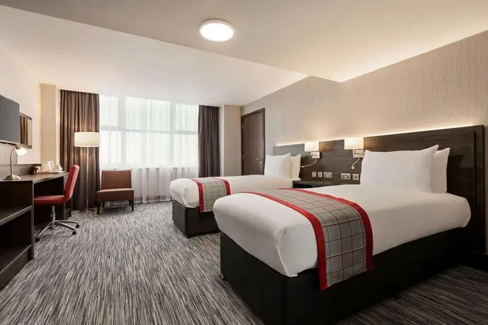 Ramada by Wyndham East Kilbride 