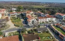 Apartment Romano with Sea View near Porec 