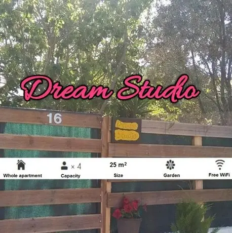 Dream Studio near Athens Airport