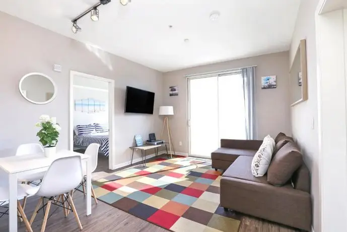 Beautiful 2BD 2BT in Santa Monica