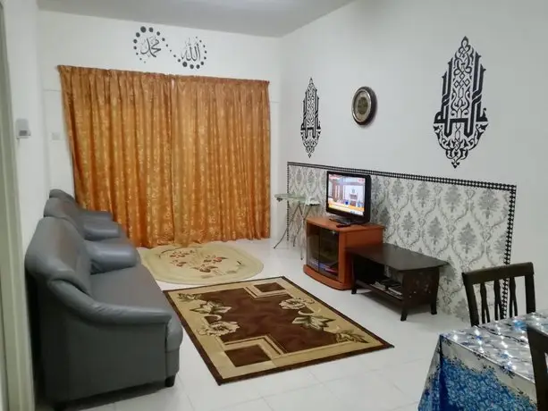 Cameronian Muslim Homestay 