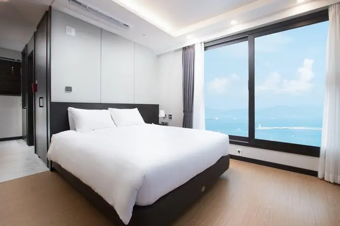 Yeosu UTOP MARINA Hotel & Resort 