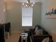 Higher Living - Professional Southsea Apartment 