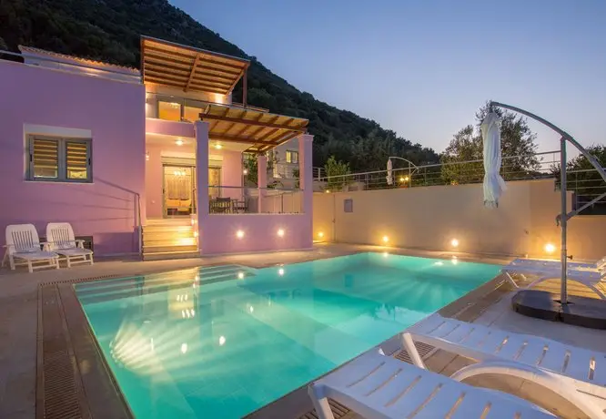 Luxury villa for 6 Amazing sea view Pool
