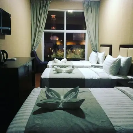 OYO 102 Alpha Suites