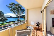 Whitesands Unit 113/41-45 Shoal Bay Road 