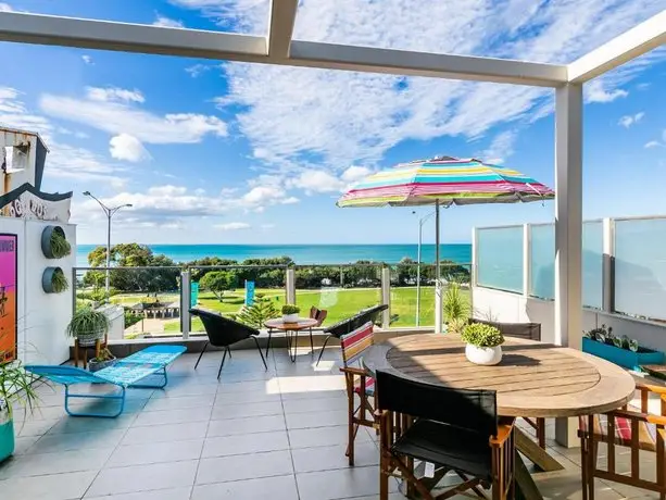 WATERFRONT SEVEN - In the heart of Lorne