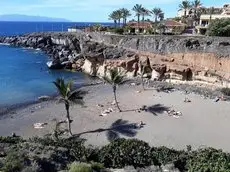 Piscina y Playa es Marina Palace 