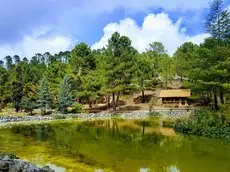 La cabana del lago Parque Natural del Rio Mundo 