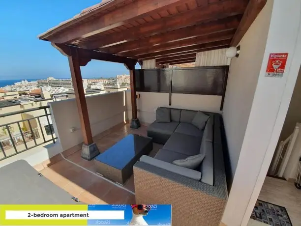 Two properties Desirable Rooftop Terrace in 2 Bedroom apartment with WiFi OR 3 Bedroom one floor Stu