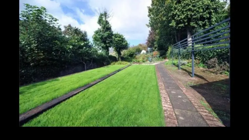 Llandaff Garden Apartment 