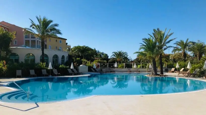 Appartement Premium face a la baie de St-Tropez a 100m de la plage