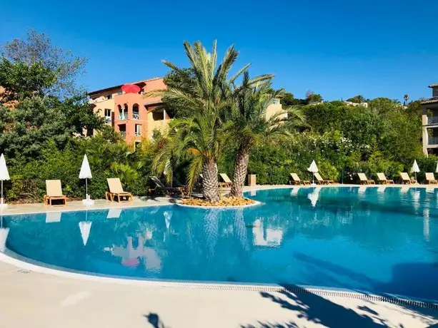 Appartement Premium face a la baie de St-Tropez a 100m de la plage
