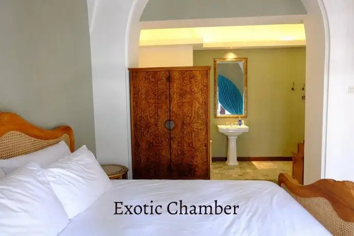 Exotic Chamber