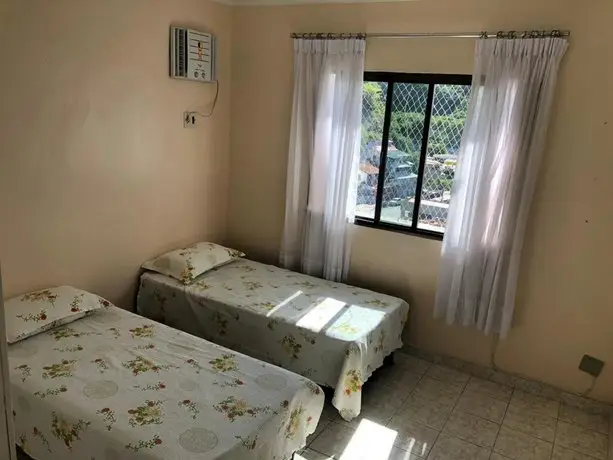 Apartamento amplo arejado e confortavel 