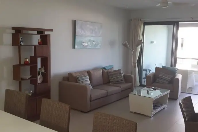 Element Bay Lux Beach Apartment