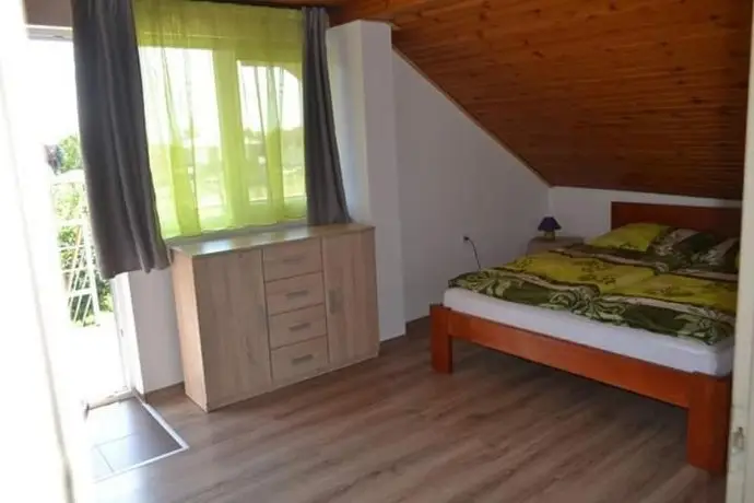 Csaladi apartman Balatonkereszturon