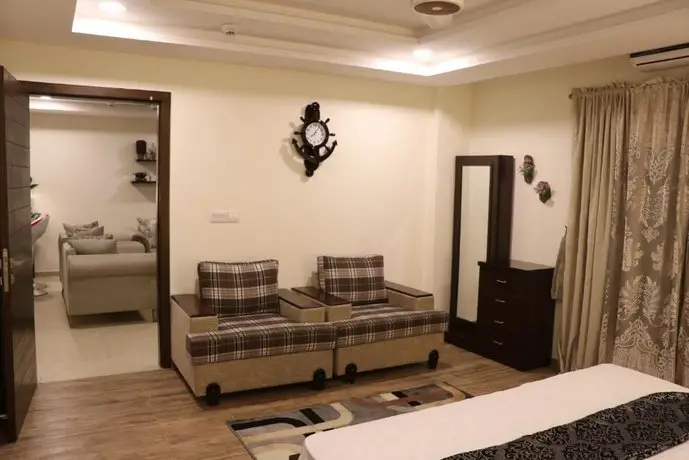 Executive One-Bedroom Apartment With Free Wifi Netflix Breakfast In Bahria Town 