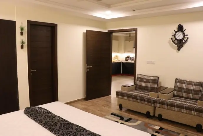 Executive One-Bedroom Apartment With Free Wifi Netflix Breakfast In Bahria Town