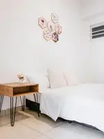 Fresh and Modern Home for 4-7 Pax room