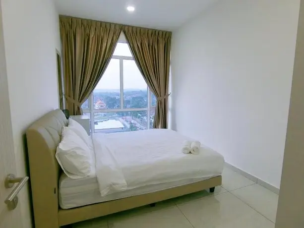 Heart Of Mount Austin 3 Bedrooms Luxury Apartment 
