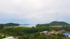 Spacious apartment with Ocean view in Panwa Appearance