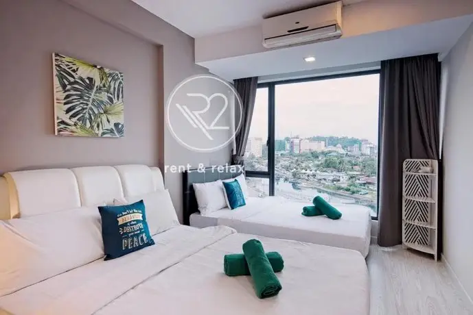 R2 'SKY' KK Stylish Modern 2 Bed 1 Bath w Infinity Pool 
